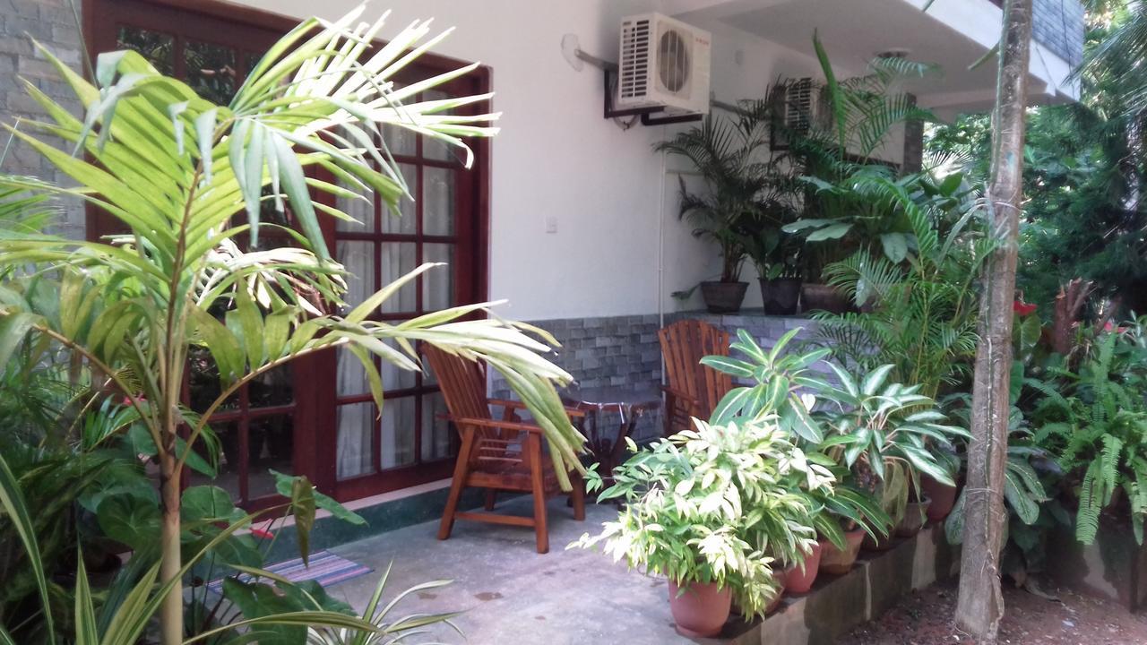 Navora Hotel Hikkaduwa Exterior photo